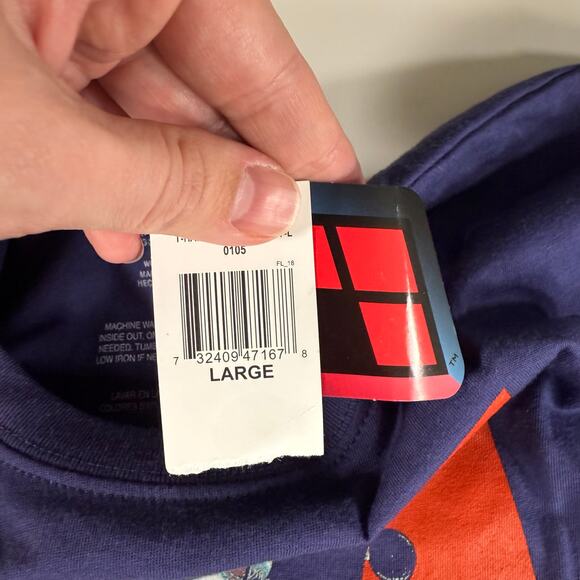 3/$20 Harley Quinn DC Comics NWT Men's L Purple Cotton Poly Blend S/S T-Shirt - Picture 5 of 5